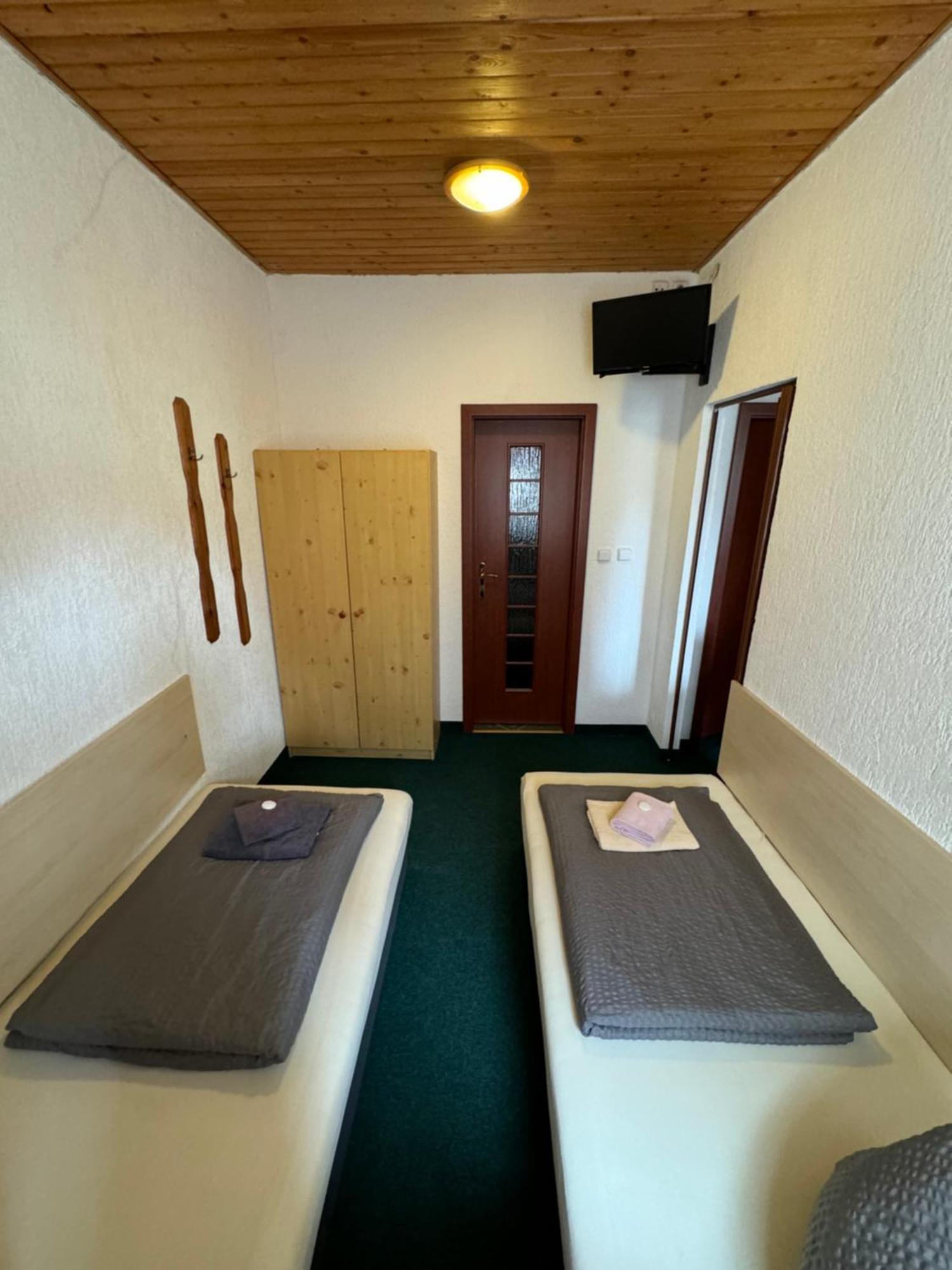 Penzion Erika Boží Dar Exteriör bild
