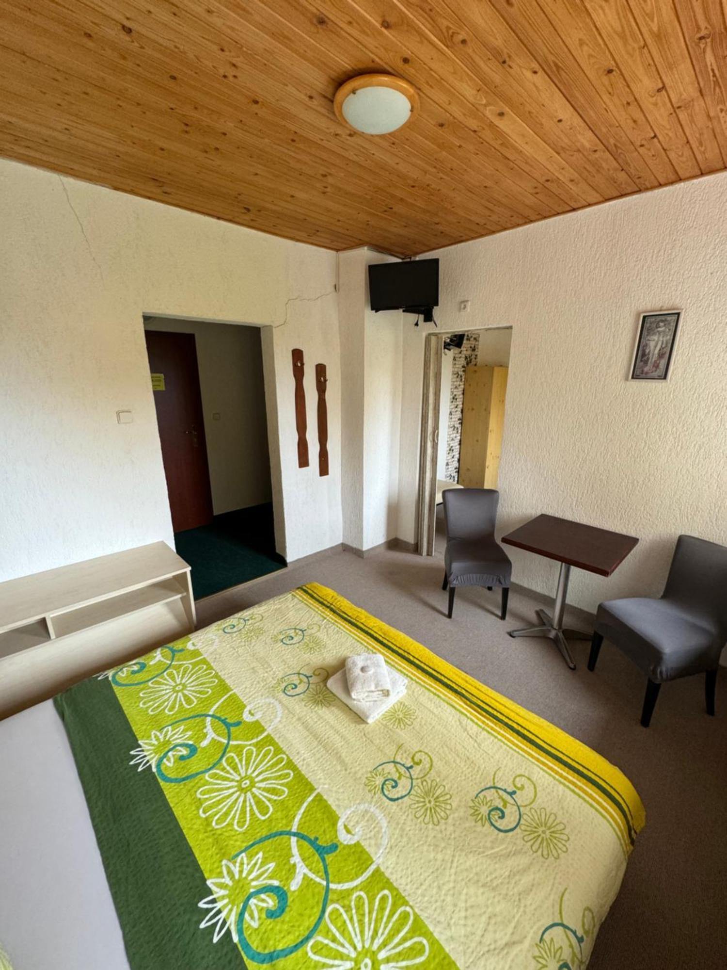Penzion Erika Boží Dar Exteriör bild